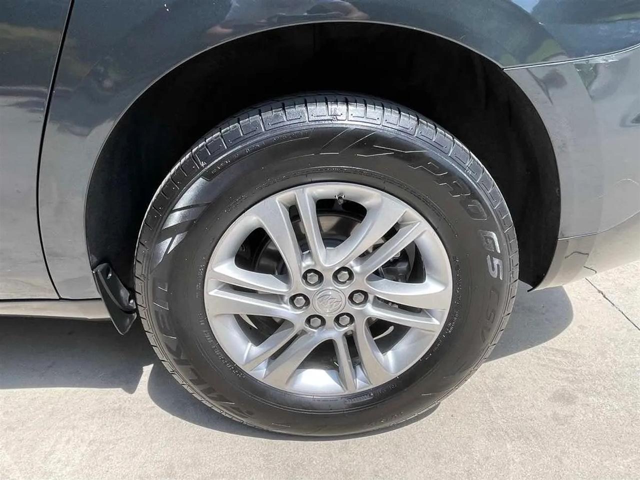 Buick Enclave FWD 4dr Essence 2018