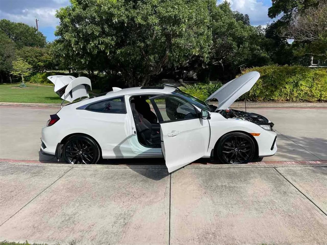 Honda Civic Si Coupe Manual w/Summer Tires 2020