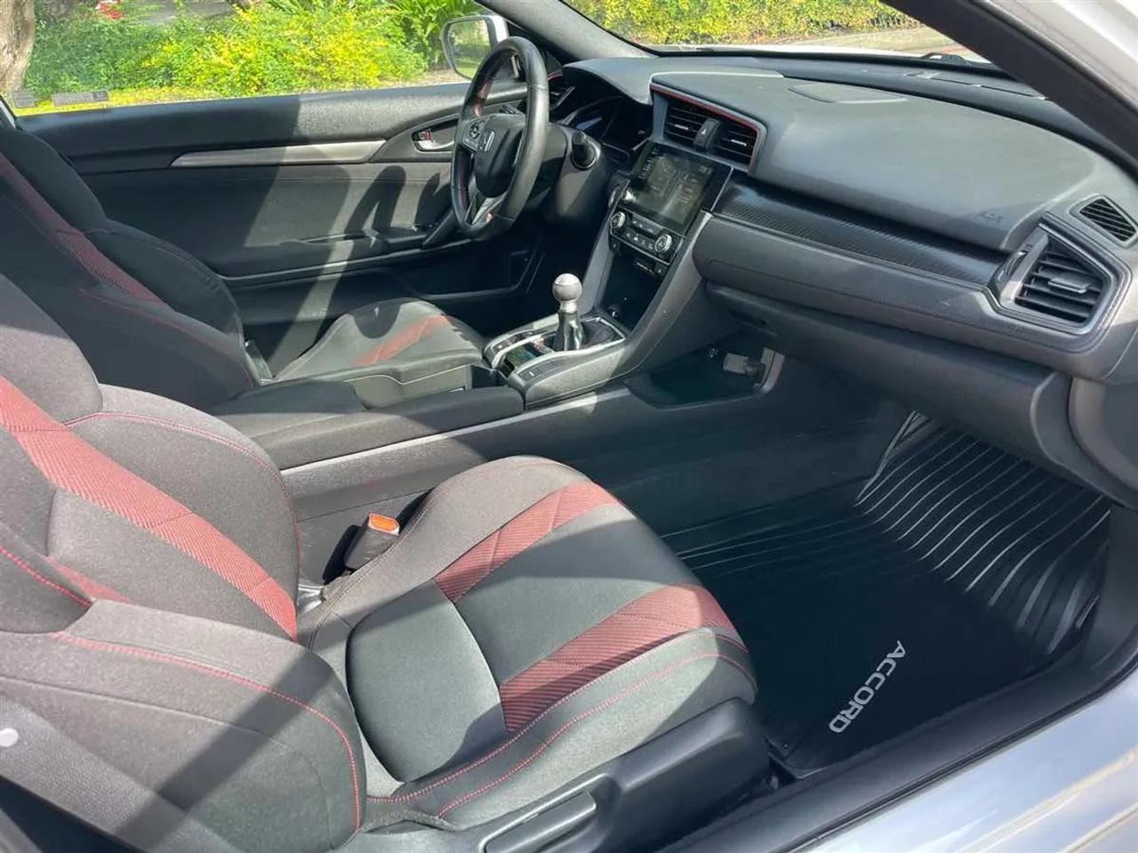 Honda Civic Si Coupe Manual w/Summer Tires 2020