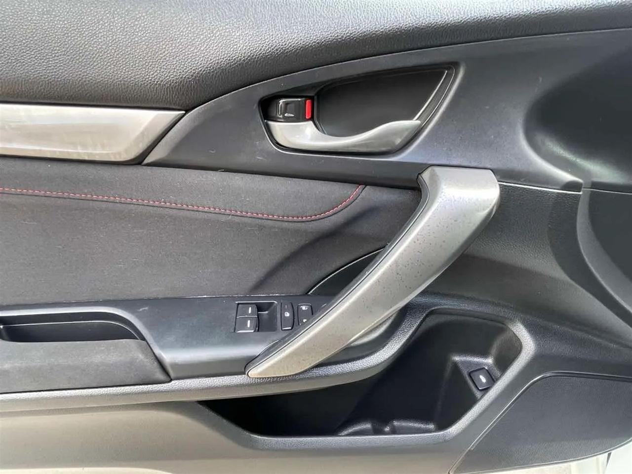 Honda Civic Si Coupe Manual w/Summer Tires 2020
