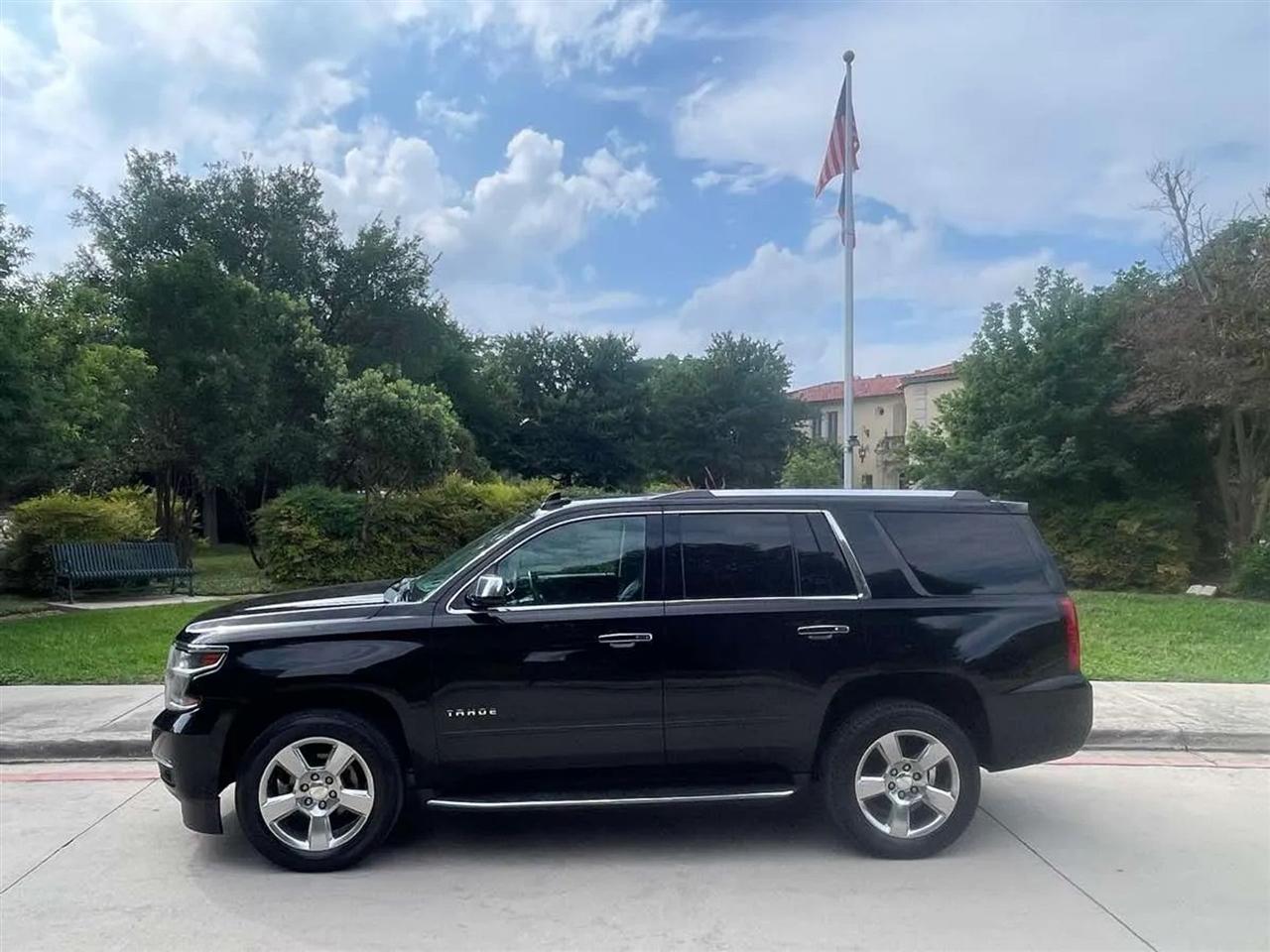 Chevrolet Tahoe 4WD 4dr Premier 2017