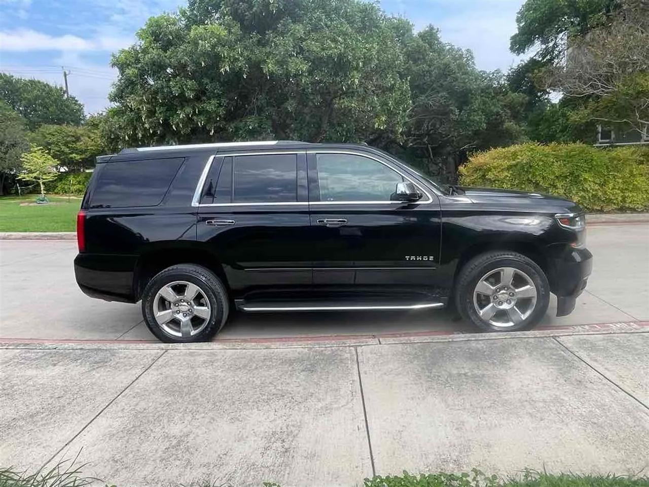 Chevrolet Tahoe 4WD 4dr Premier 2017