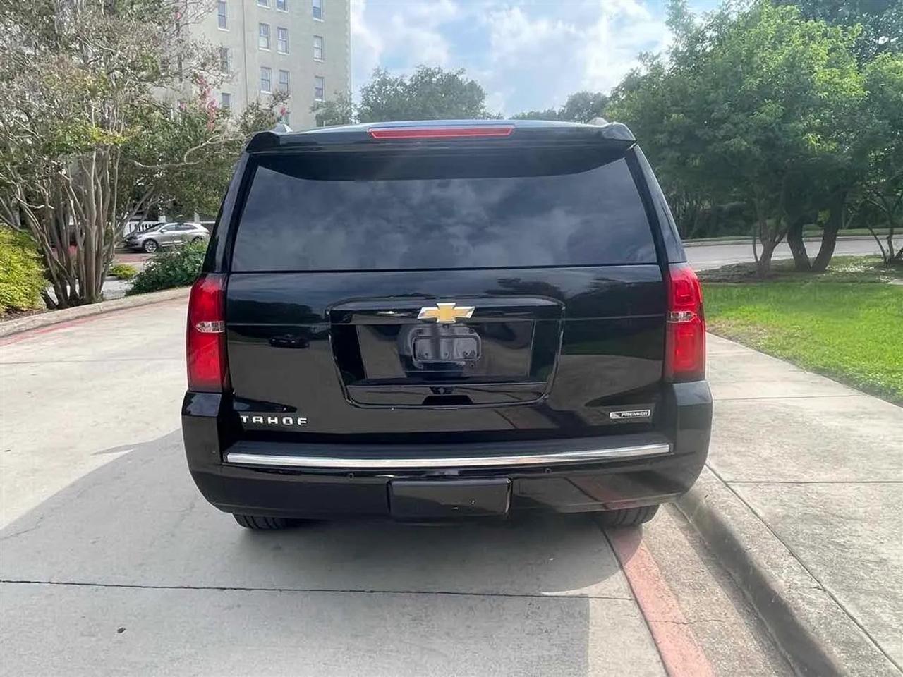 Chevrolet Tahoe 4WD 4dr Premier 2017