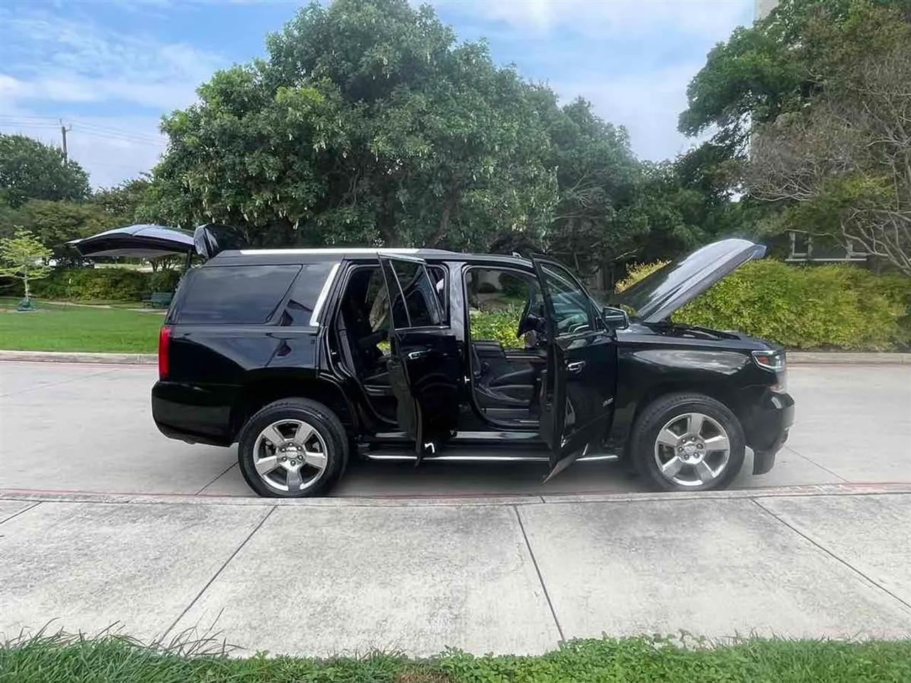 Chevrolet Tahoe 4WD 4dr Premier 2017