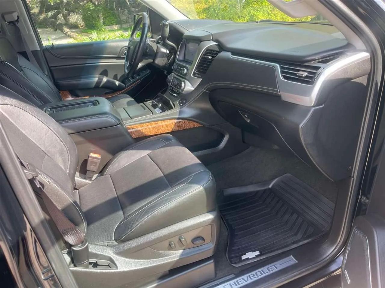 Chevrolet Tahoe 4WD 4dr Premier 2017