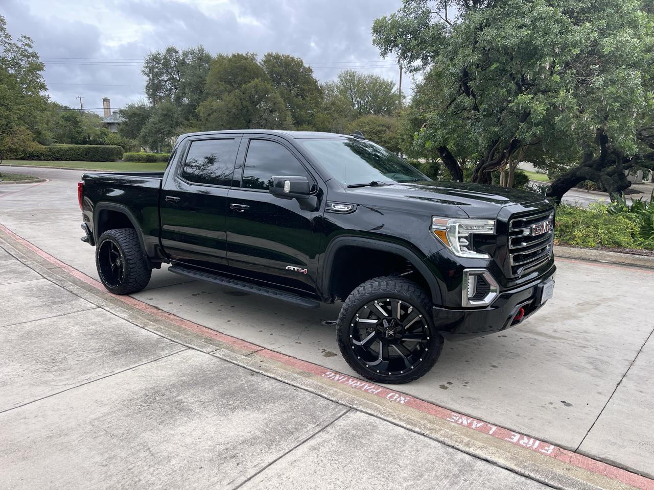 GMC Sierra 1500 4WD Crew Cab 147" AT4 2021
