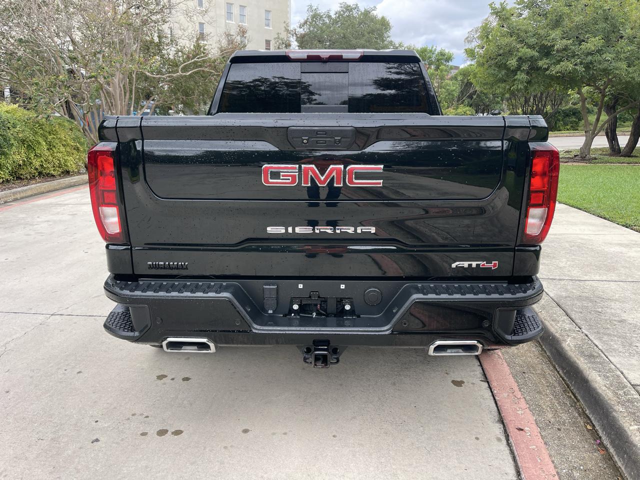 GMC Sierra 1500 4WD Crew Cab 147" AT4 2021