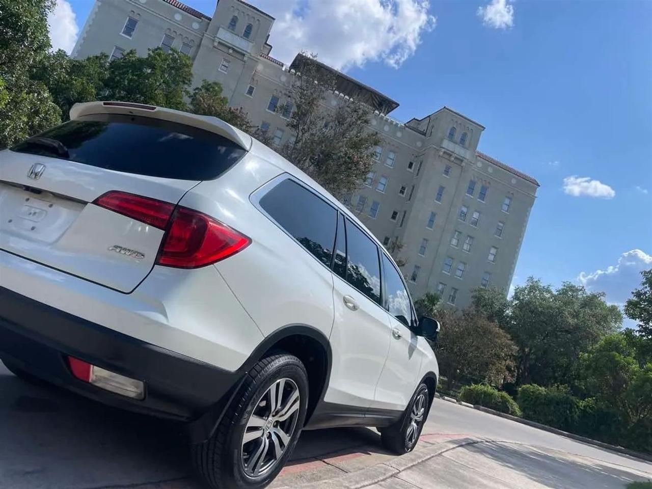 Honda Pilot EX-L w/Honda Sensing AWD 2017