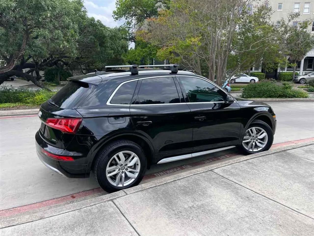 Audi Q5 Titanium Premium 45 TFSI quattro 2020