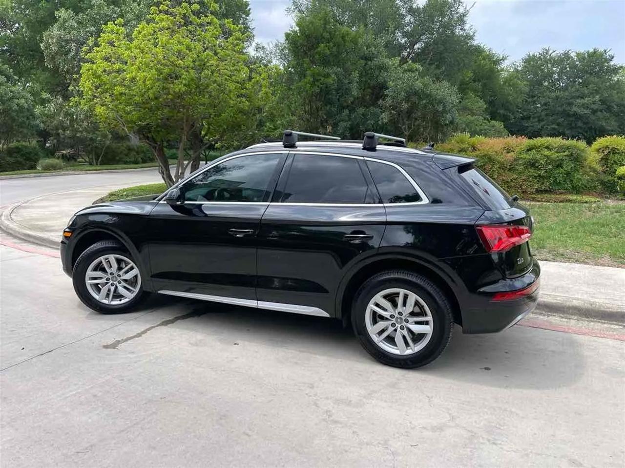 Audi Q5 Titanium Premium 45 TFSI quattro 2020