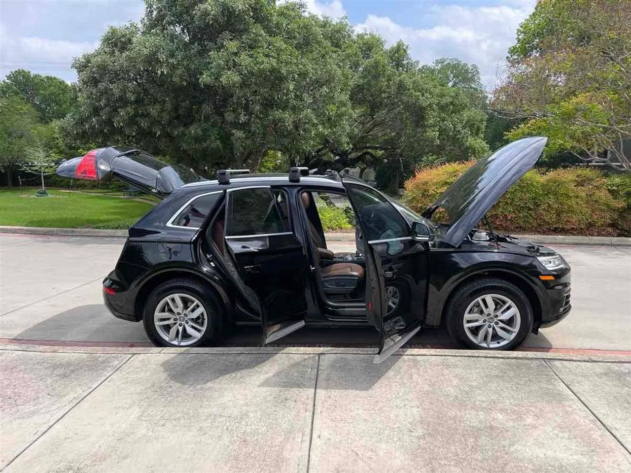Audi Q5 Titanium Premium 45 TFSI quattro 2020