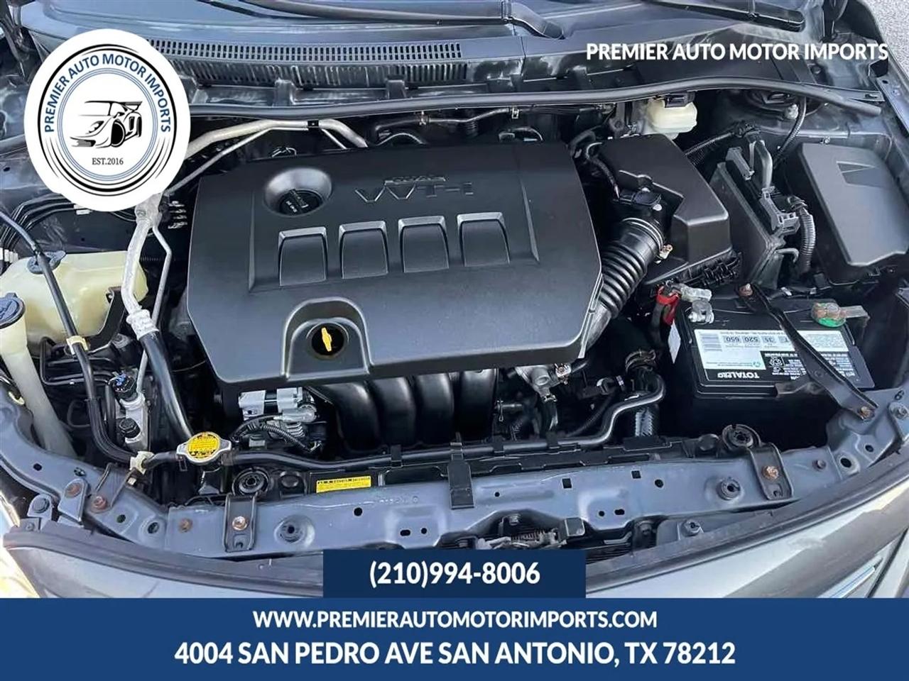 Toyota Corolla 4dr Sdn Auto LE Special Edition (Natl) 2013