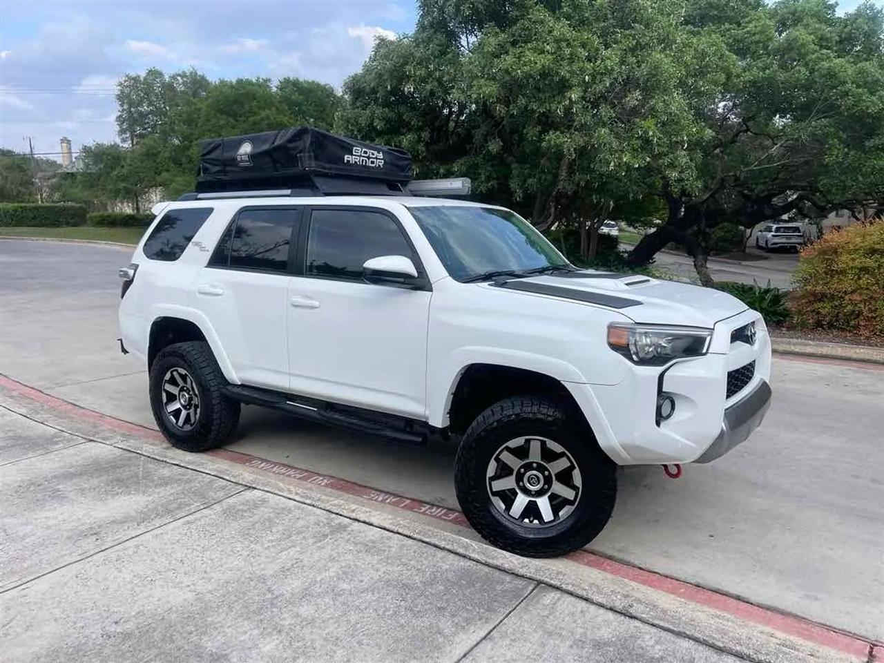 Toyota 4Runner TRD Off Road Premium 4WD (Natl) 2017