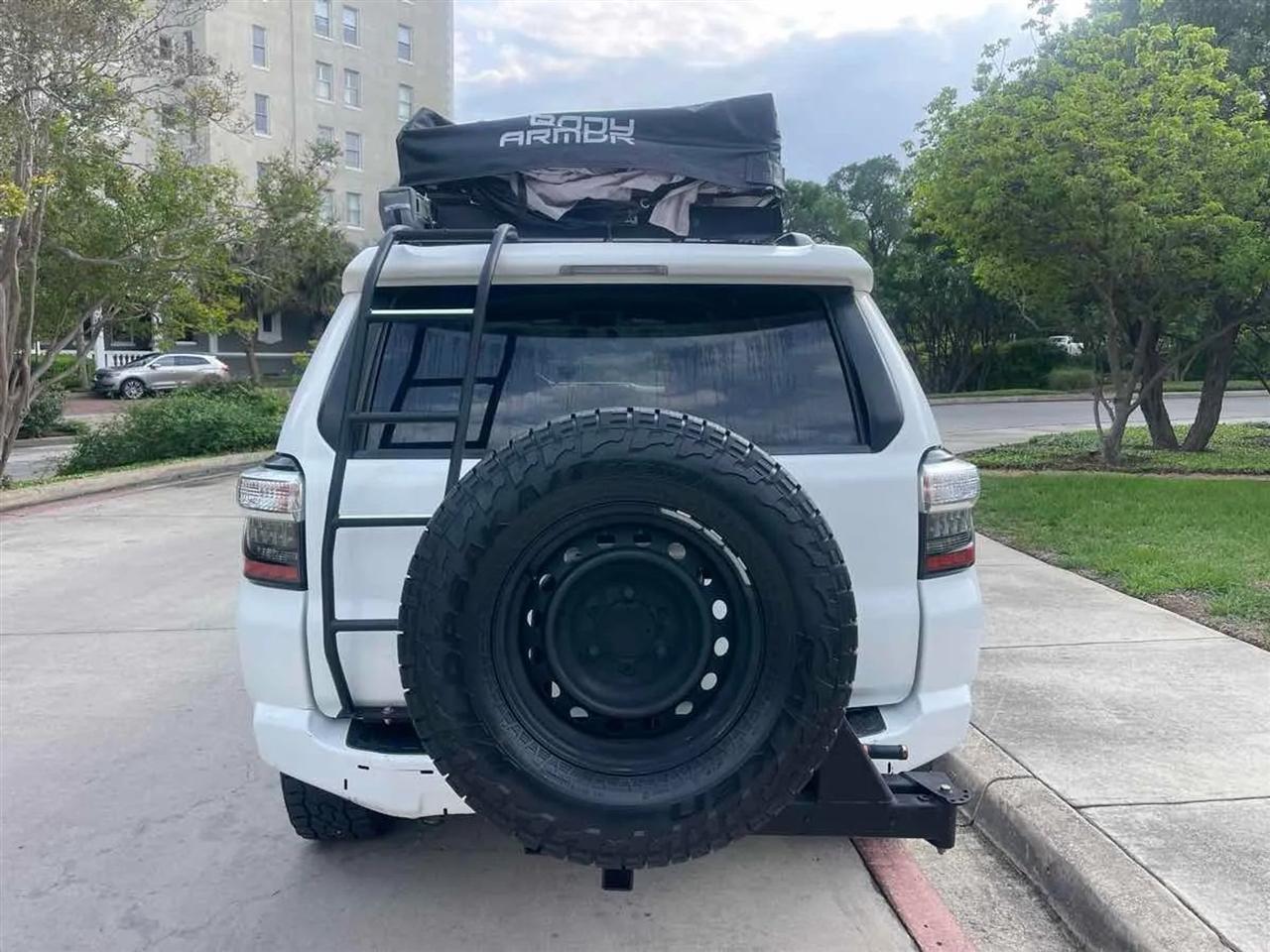 Toyota 4Runner TRD Off Road Premium 4WD (Natl) 2017
