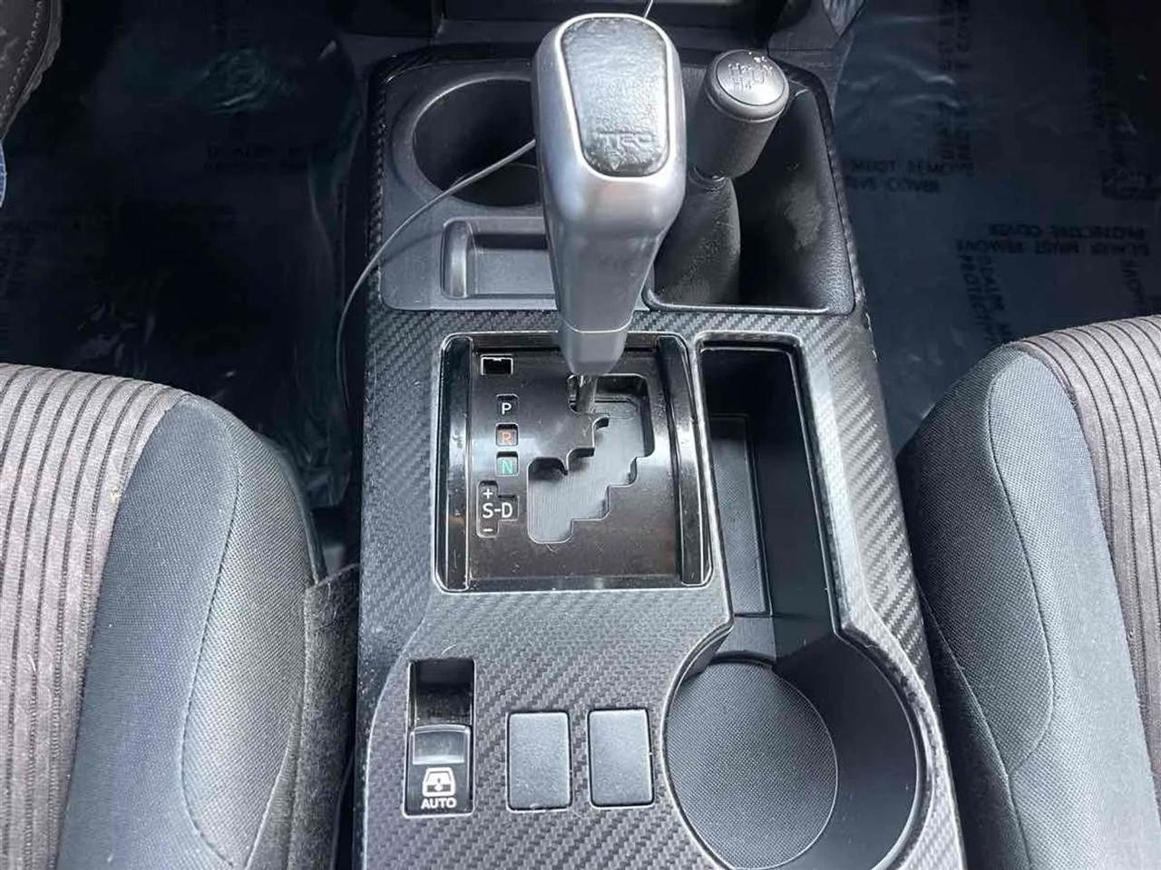 Toyota 4Runner TRD Off Road Premium 4WD (Natl) 2017