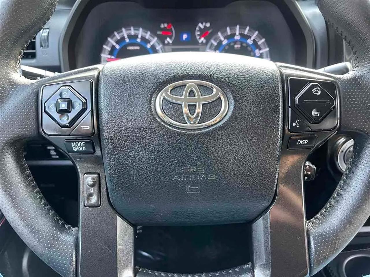Toyota 4Runner TRD Off Road Premium 4WD (Natl) 2017