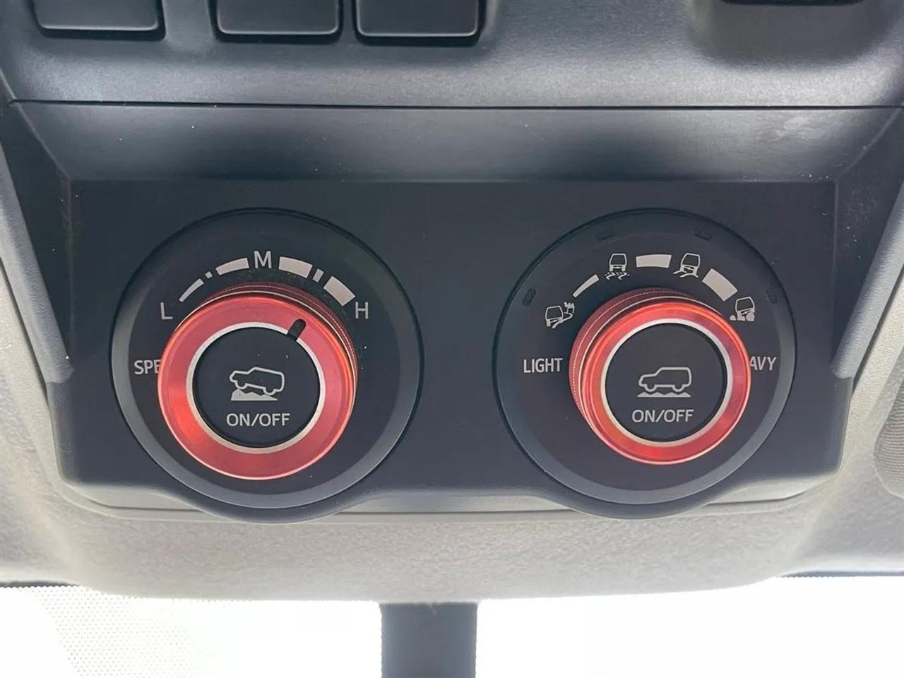 Toyota 4Runner TRD Off Road Premium 4WD (Natl) 2017
