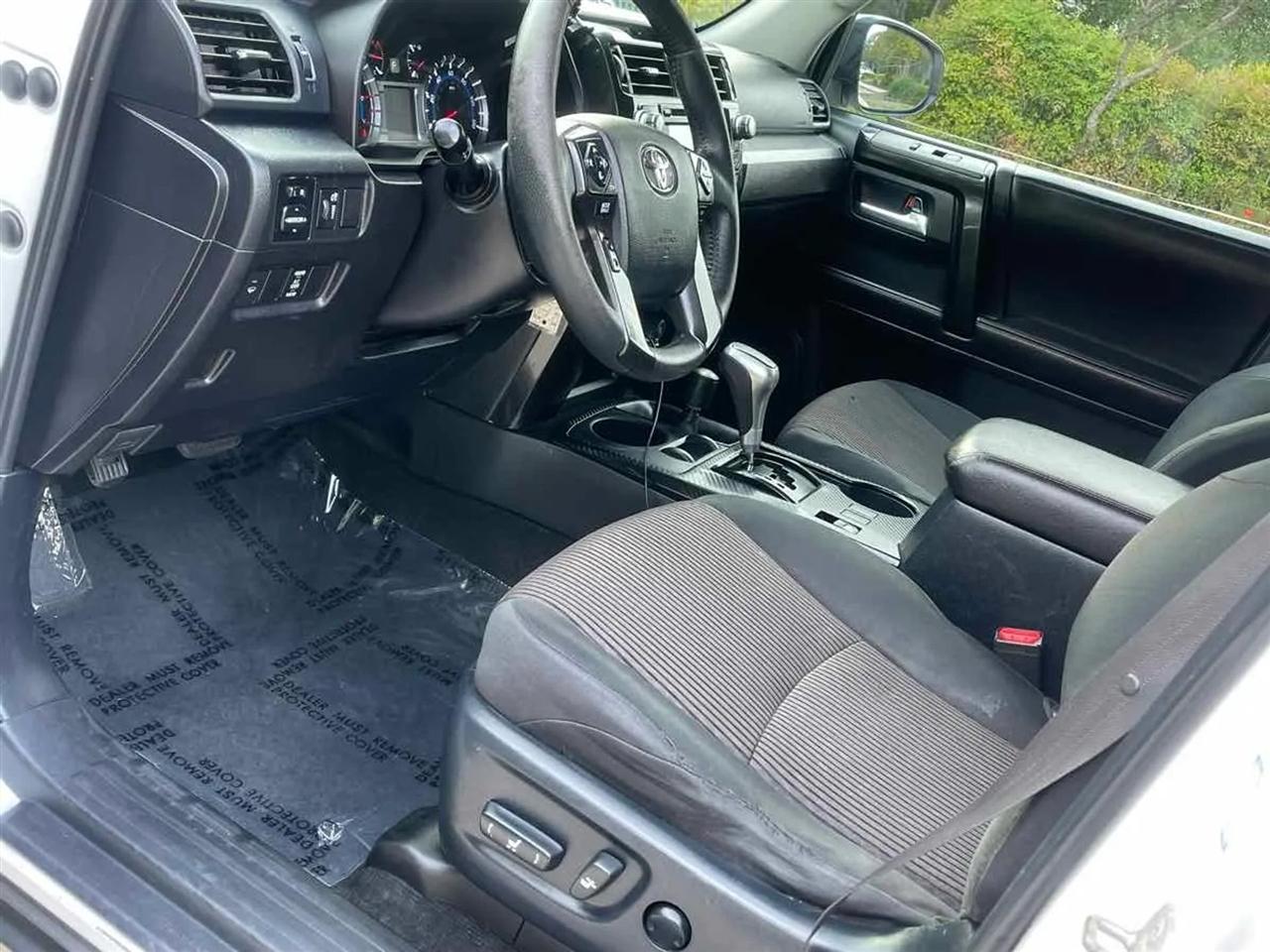 Toyota 4Runner TRD Off Road Premium 4WD (Natl) 2017