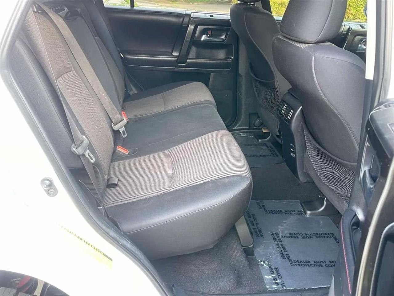 Toyota 4Runner TRD Off Road Premium 4WD (Natl) 2017