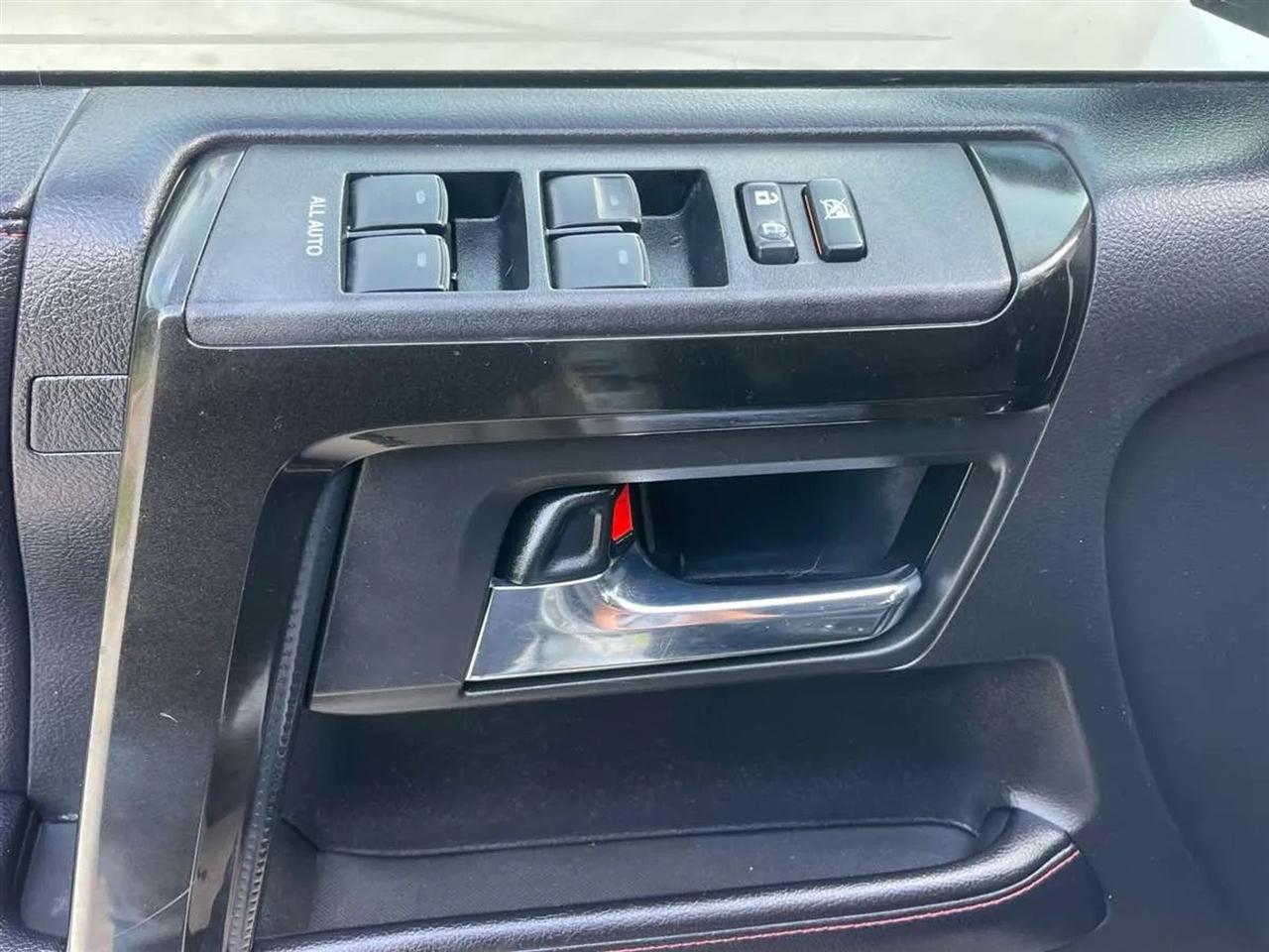 Toyota 4Runner TRD Off Road Premium 4WD (Natl) 2017