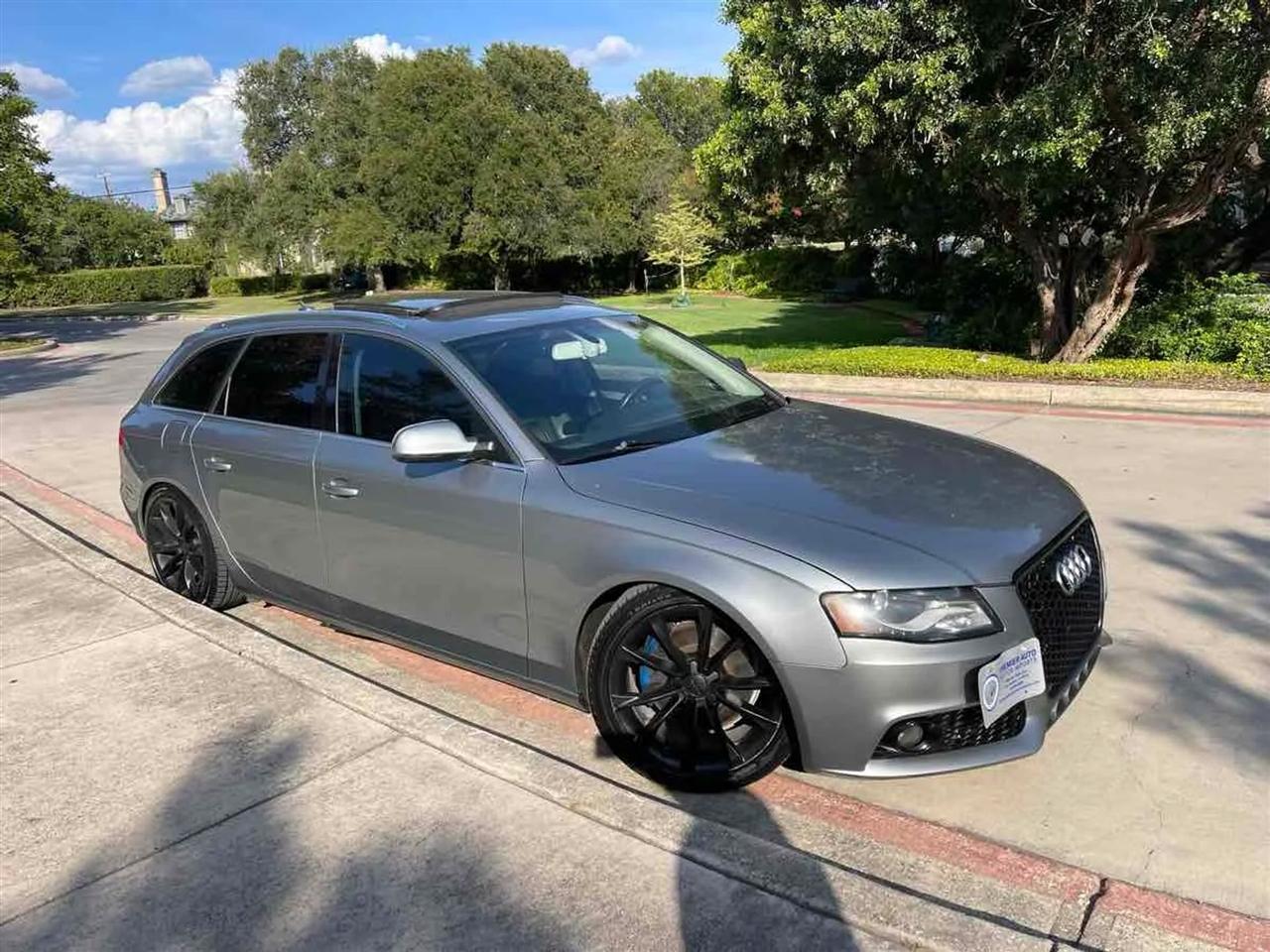 Audi A4 4dr Avant Wgn Auto quattro 2.0T Premium Plus 2011