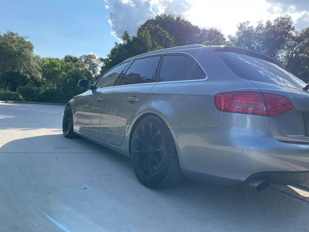 Audi A4 4dr Avant Wgn Auto quattro 2.0T Premium Plus 2011