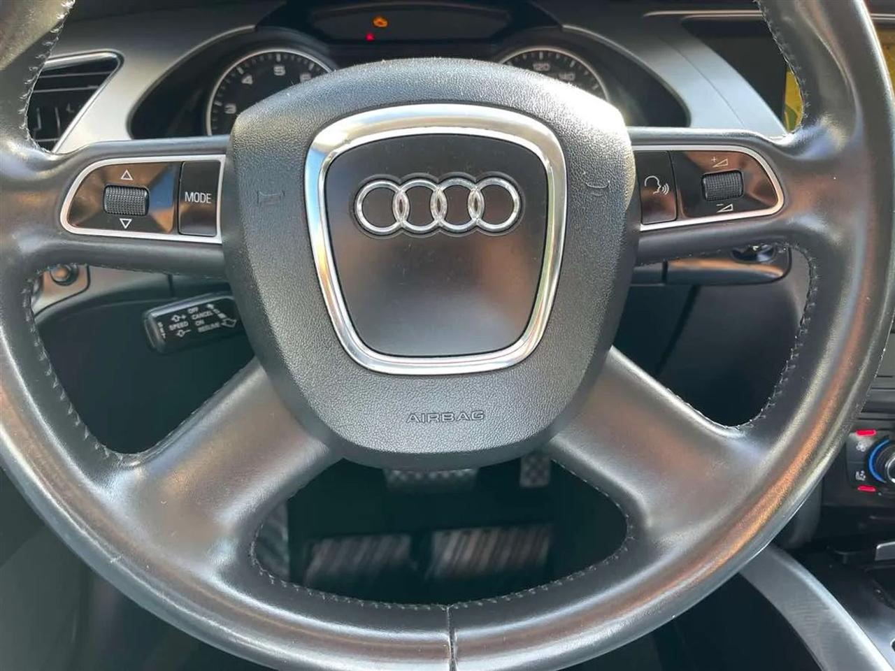 Audi A4 4dr Avant Wgn Auto quattro 2.0T Premium Plus 2011