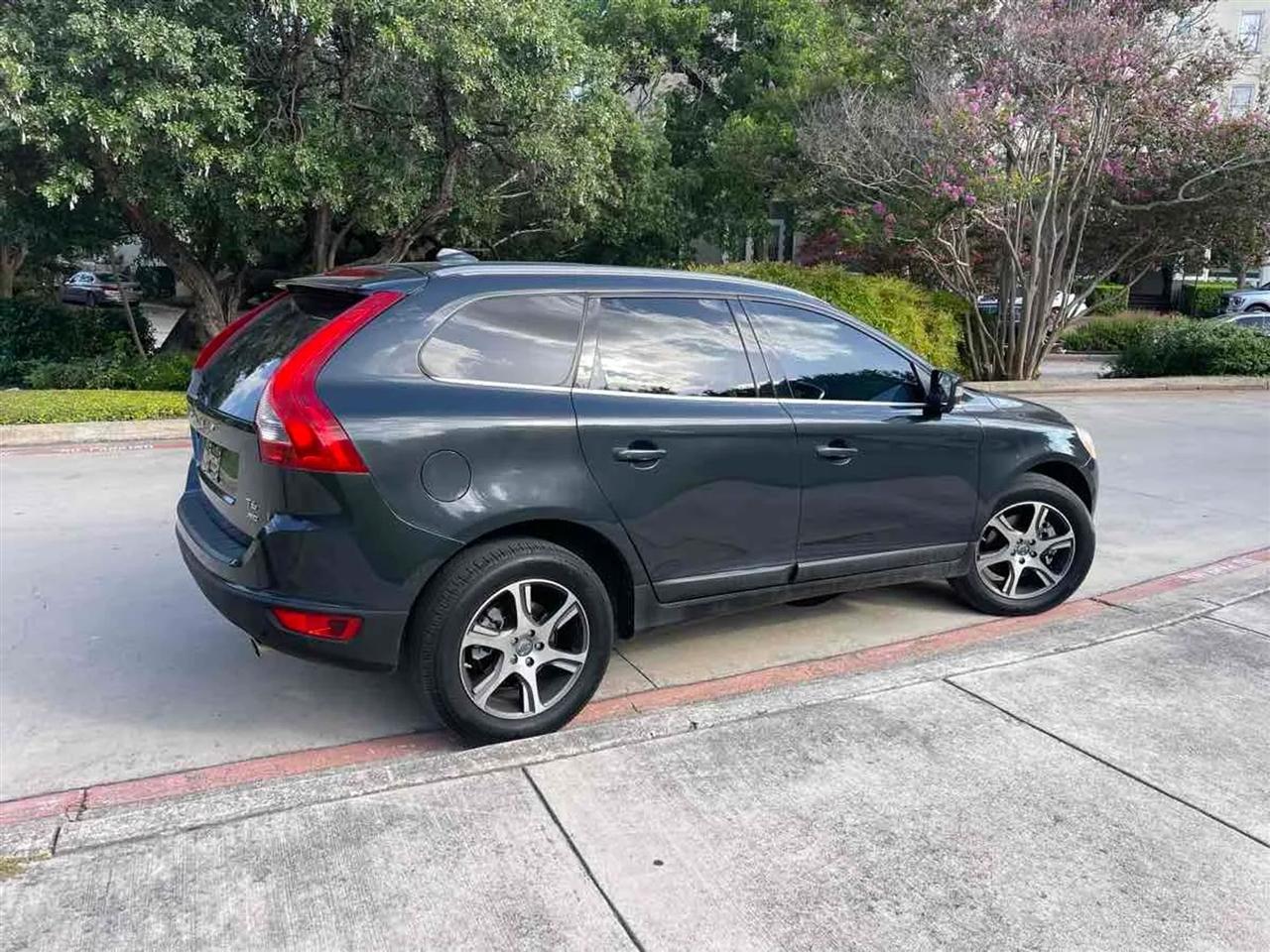 Volvo XC60 AWD 4dr T6 2013
