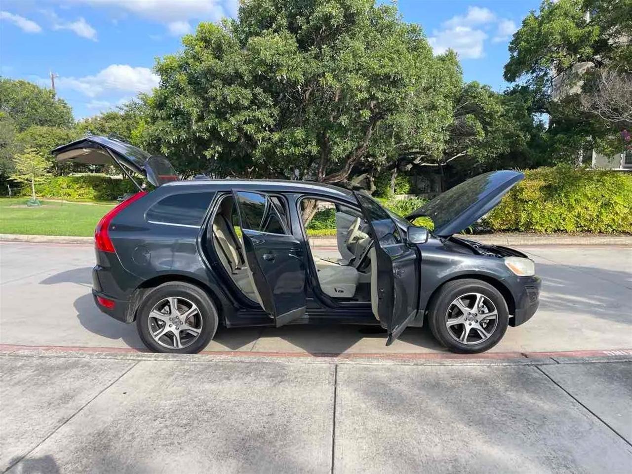 Volvo XC60 AWD 4dr T6 2013