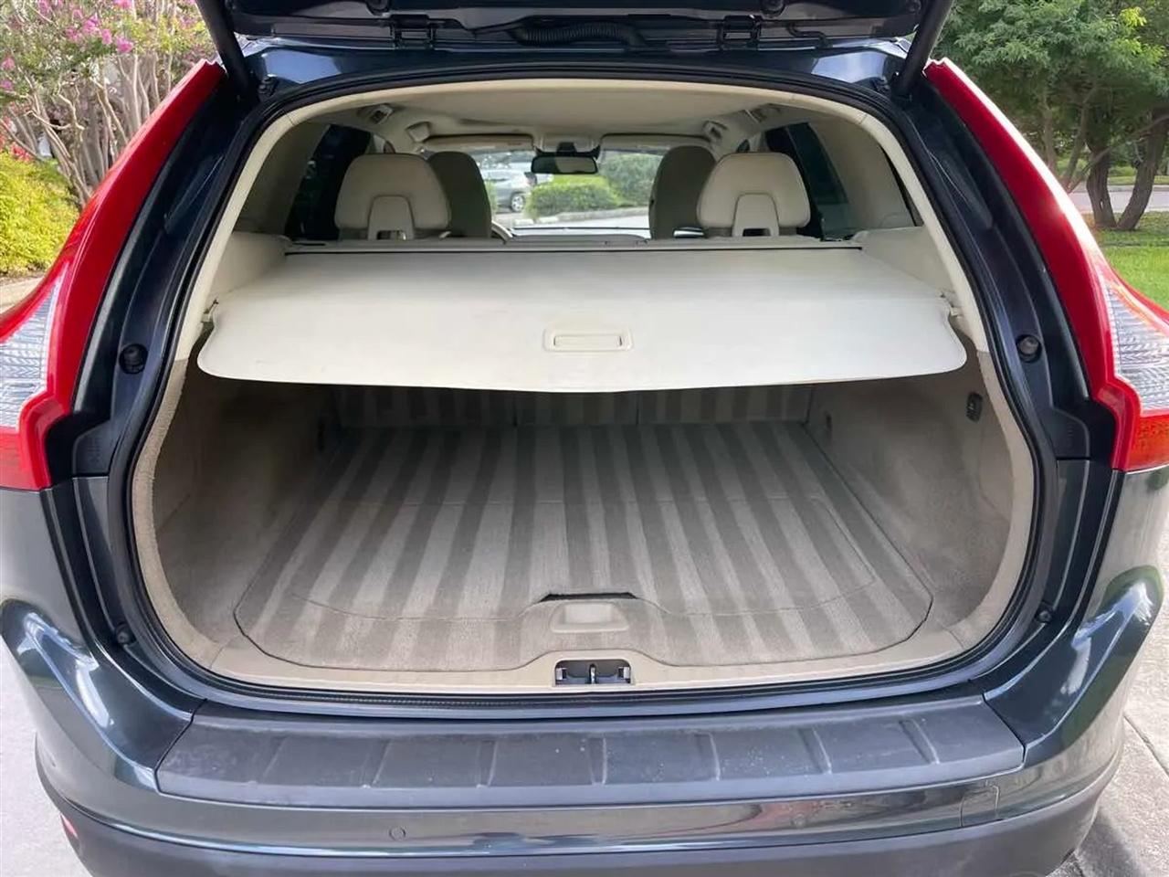 Volvo XC60 AWD 4dr T6 2013