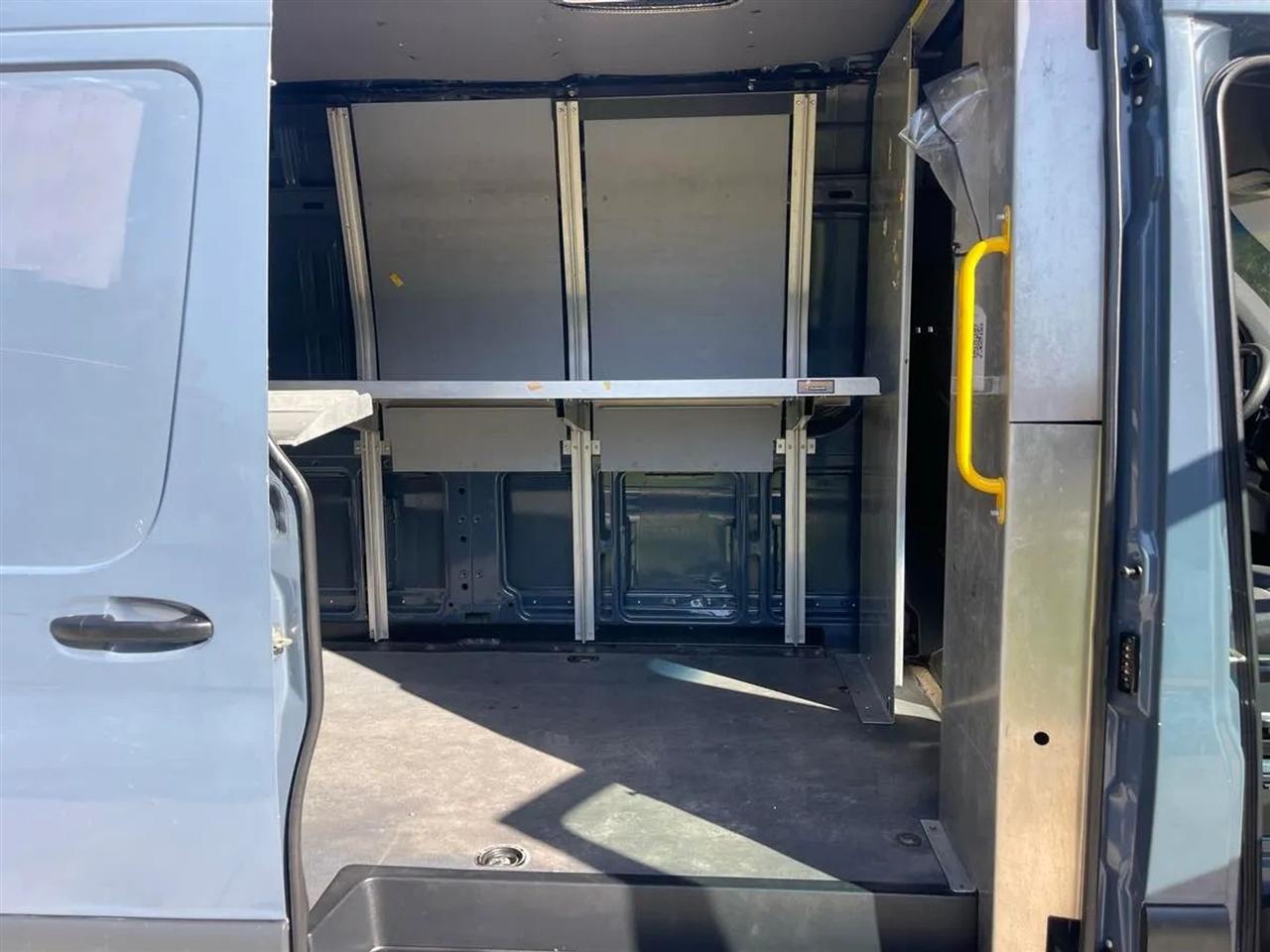 Mercedes-Benz Sprinter Van 2500 High Roof V6 170" RWD 2019