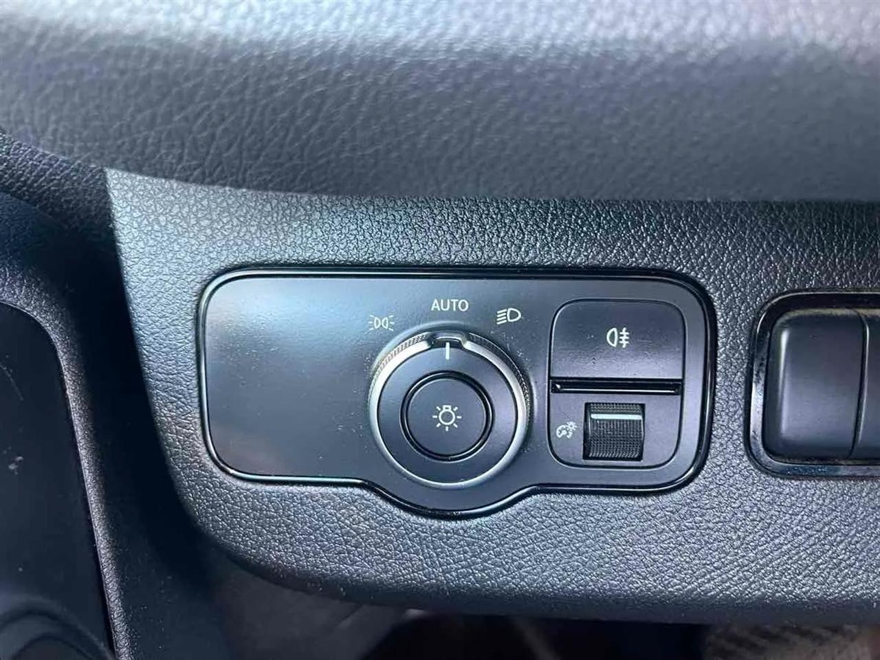 Mercedes-Benz Sprinter Van 2500 High Roof V6 170" RWD 2019