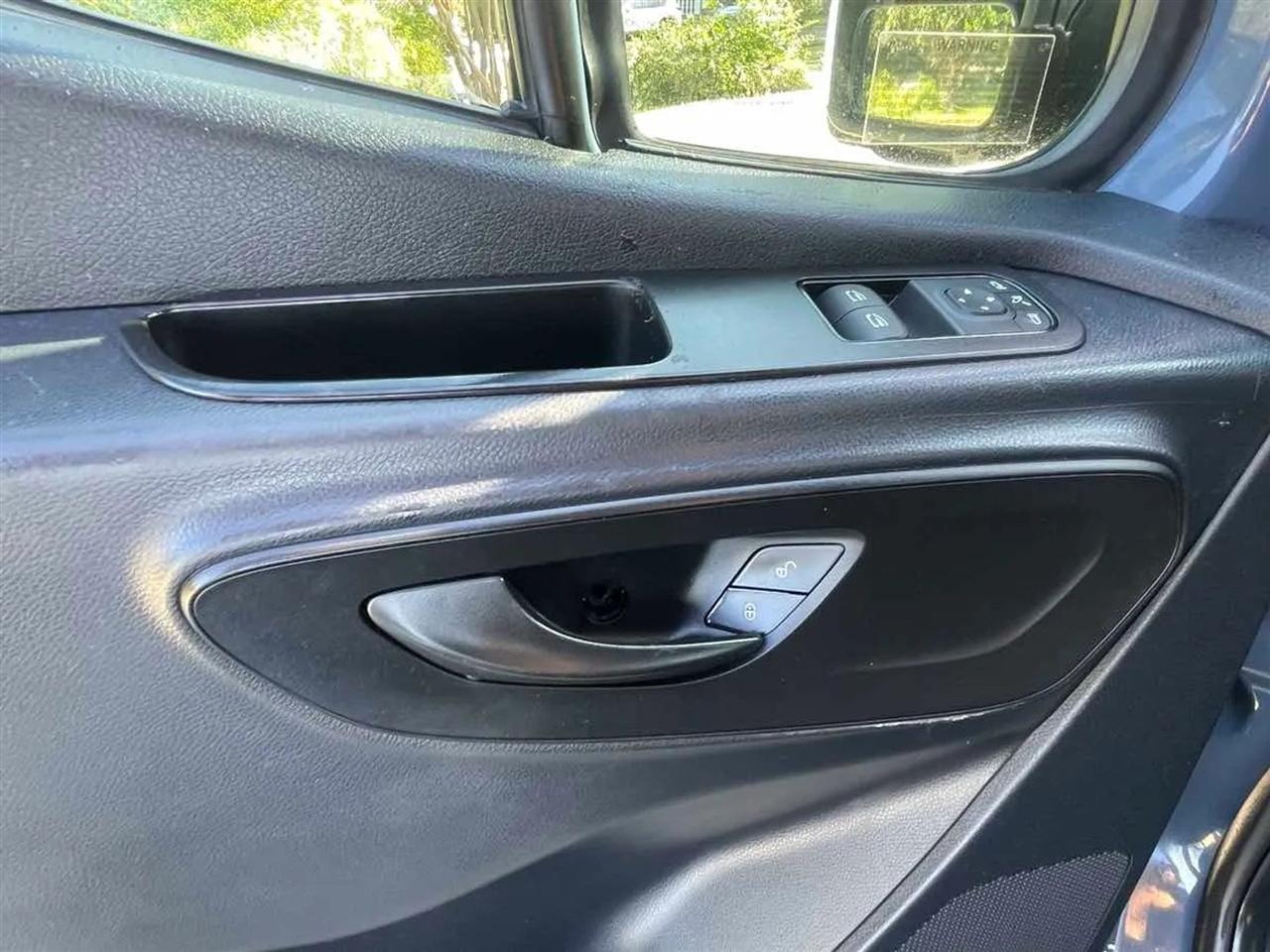 Mercedes-Benz Sprinter Van 2500 High Roof V6 170" RWD 2019
