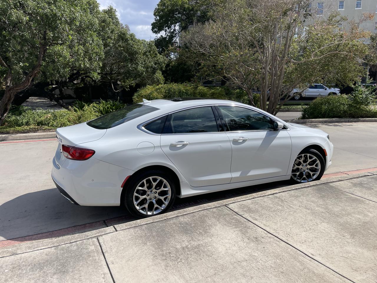 Chrysler 200 4dr Sdn C AWD 2015