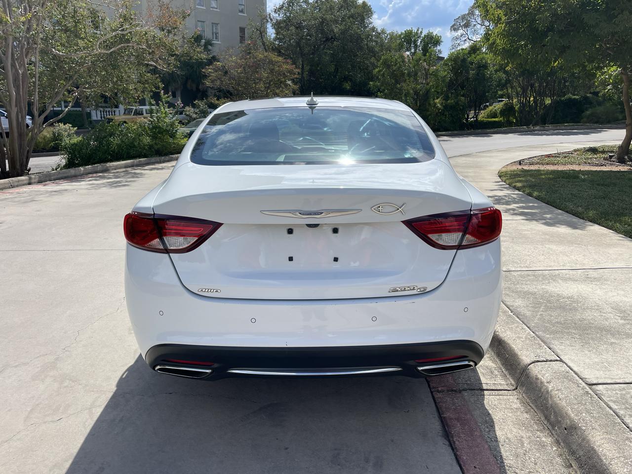 Chrysler 200 4dr Sdn C AWD 2015