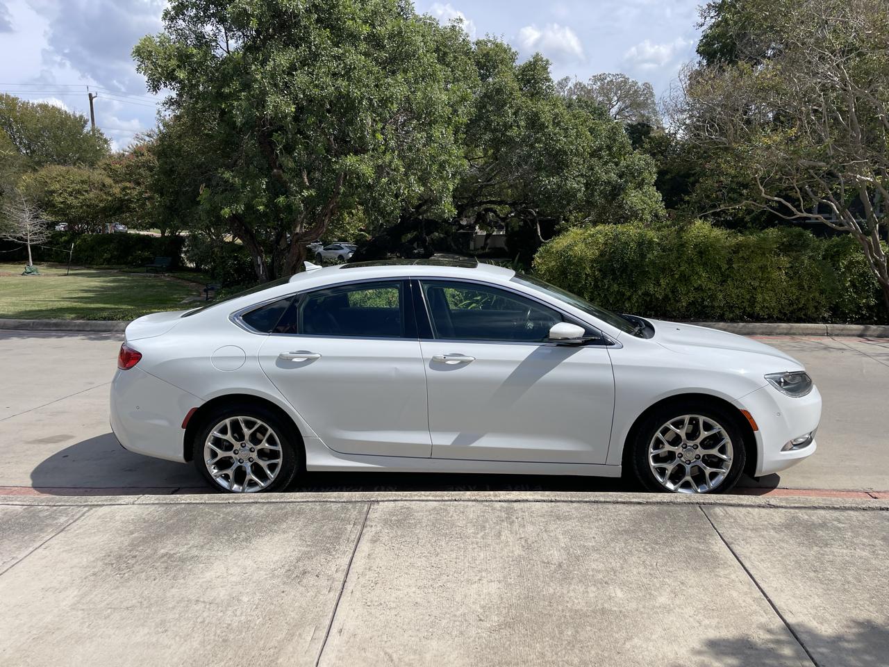 Chrysler 200 4dr Sdn C AWD 2015