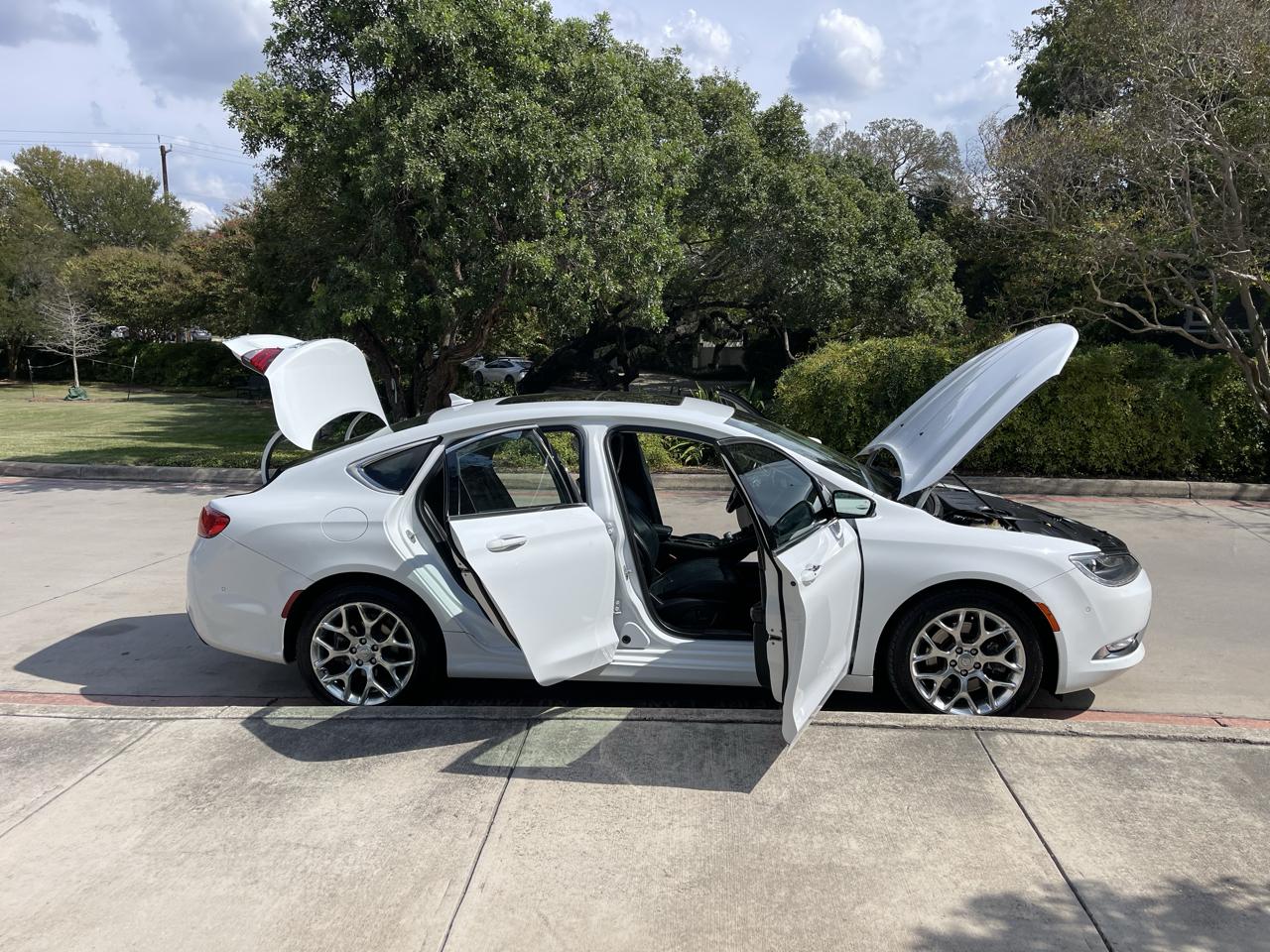 Chrysler 200 4dr Sdn C AWD 2015