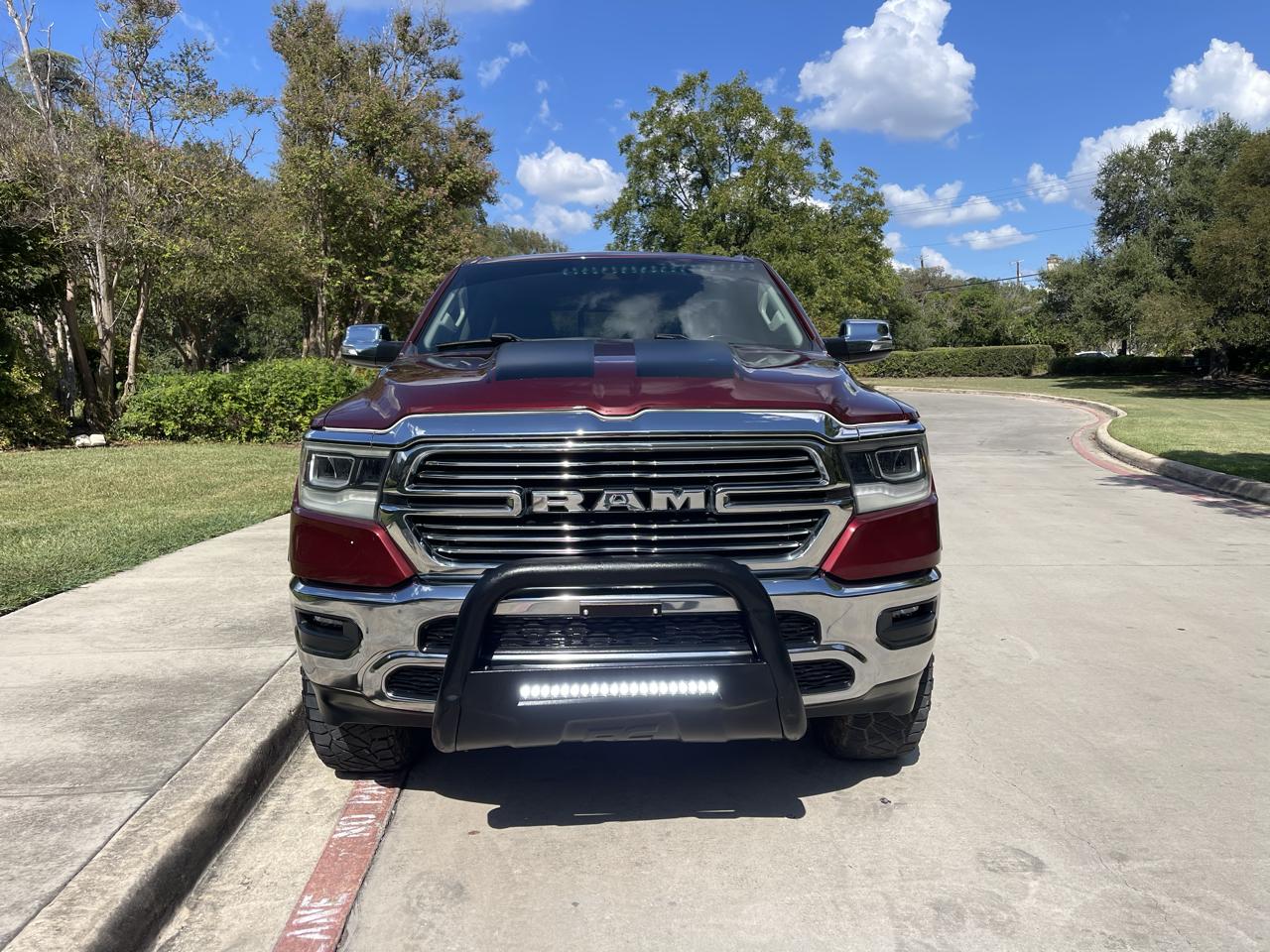RAM 1500 Laramie 4x4 Crew Cab 5'7" Box 2022