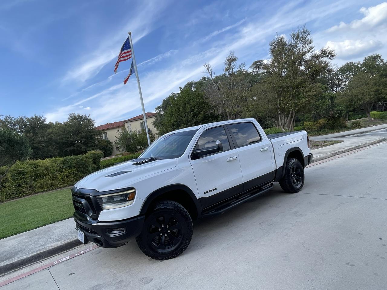 2019 RAM 1500 Rebel 4x4 Crew Cab 5'7" Box