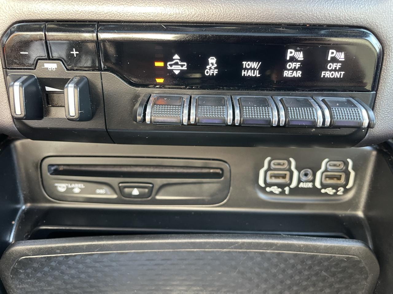 RAM 1500 Rebel 4x4 Crew Cab 5'7" Box 2019