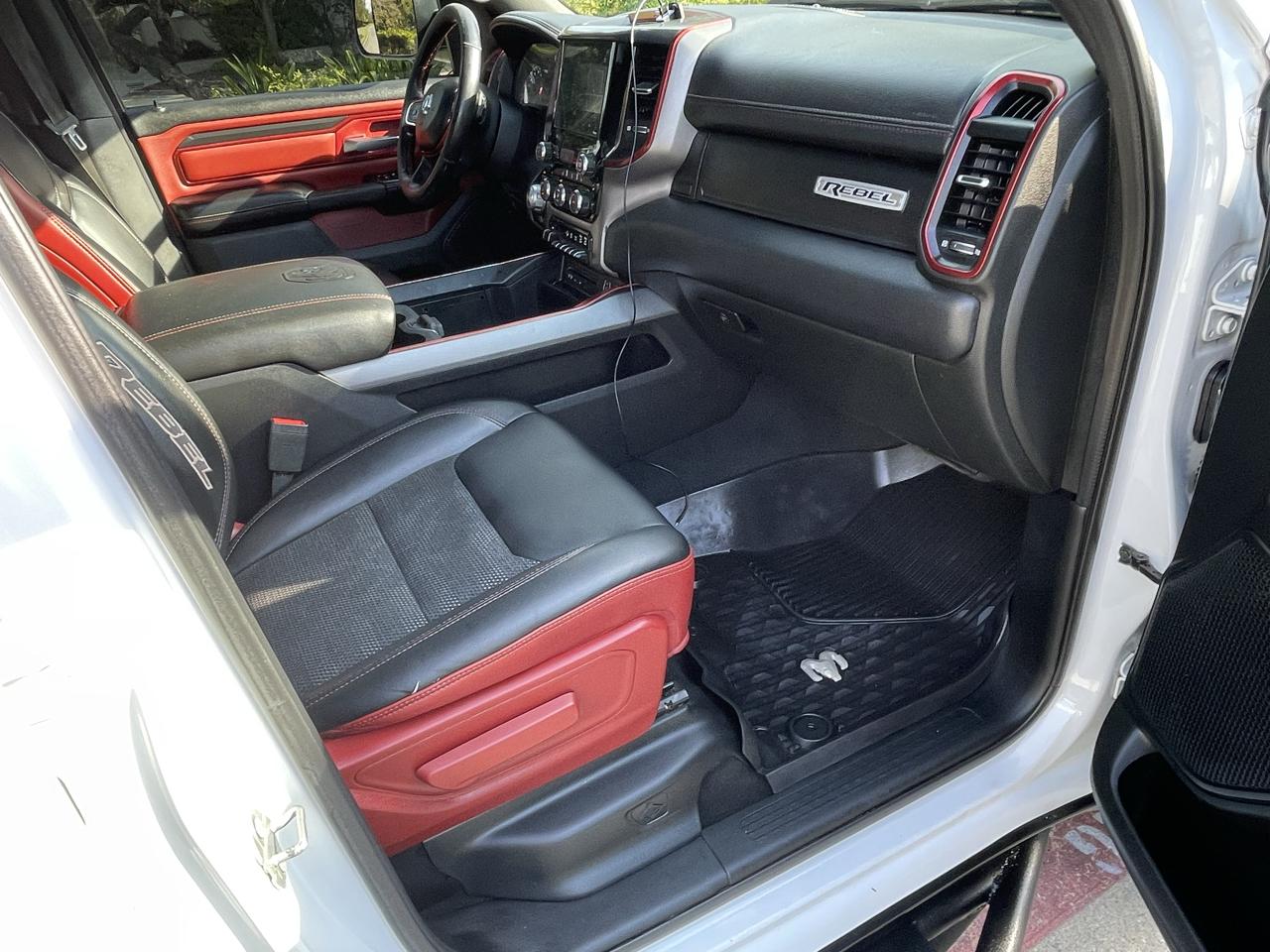 RAM 1500 Rebel 4x4 Crew Cab 5'7" Box 2019