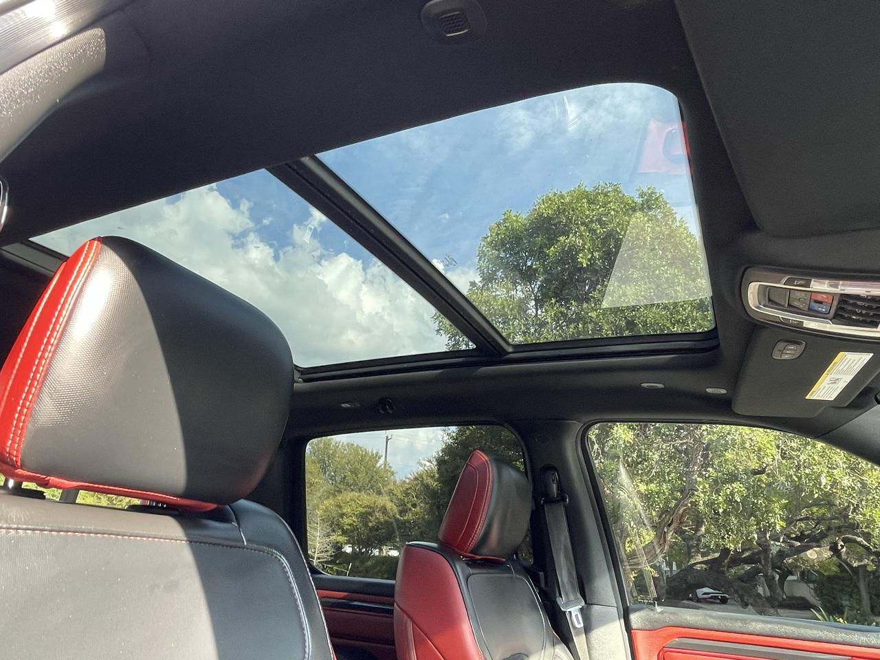 RAM 1500 Rebel 4x4 Crew Cab 5'7" Box 2019