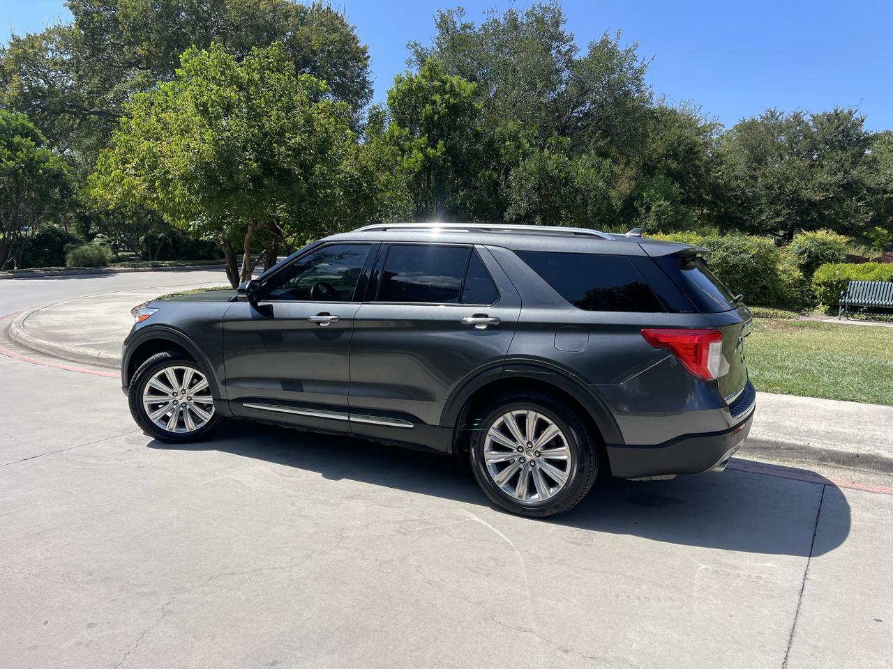 Ford Explorer Limited RWD 2020