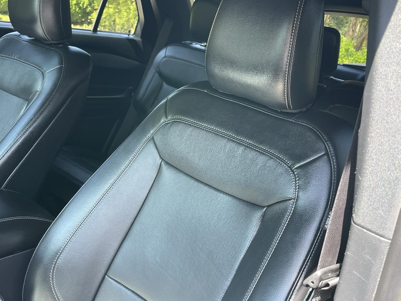 Ford Explorer Limited RWD 2020