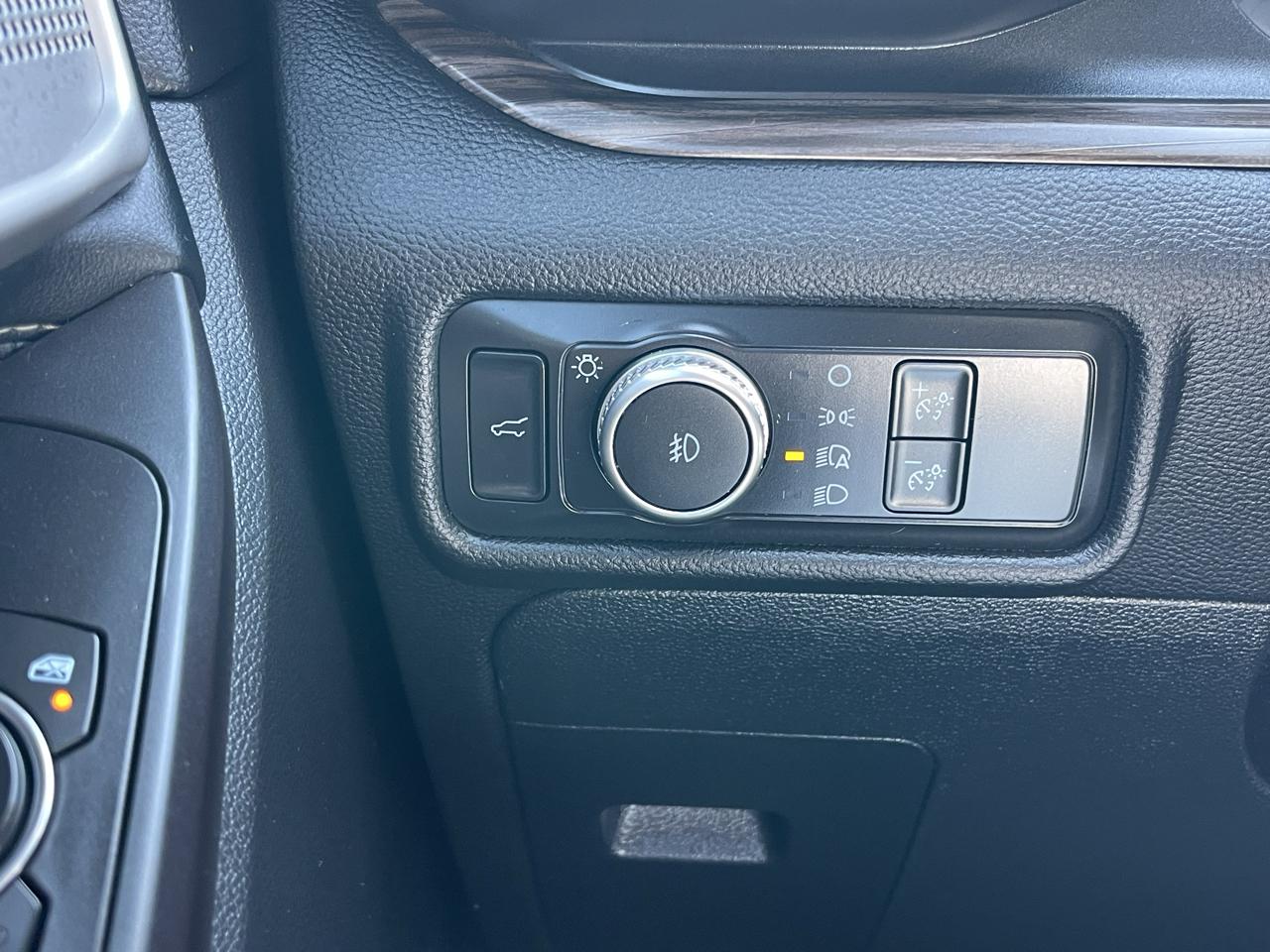 Ford Explorer Limited RWD 2020