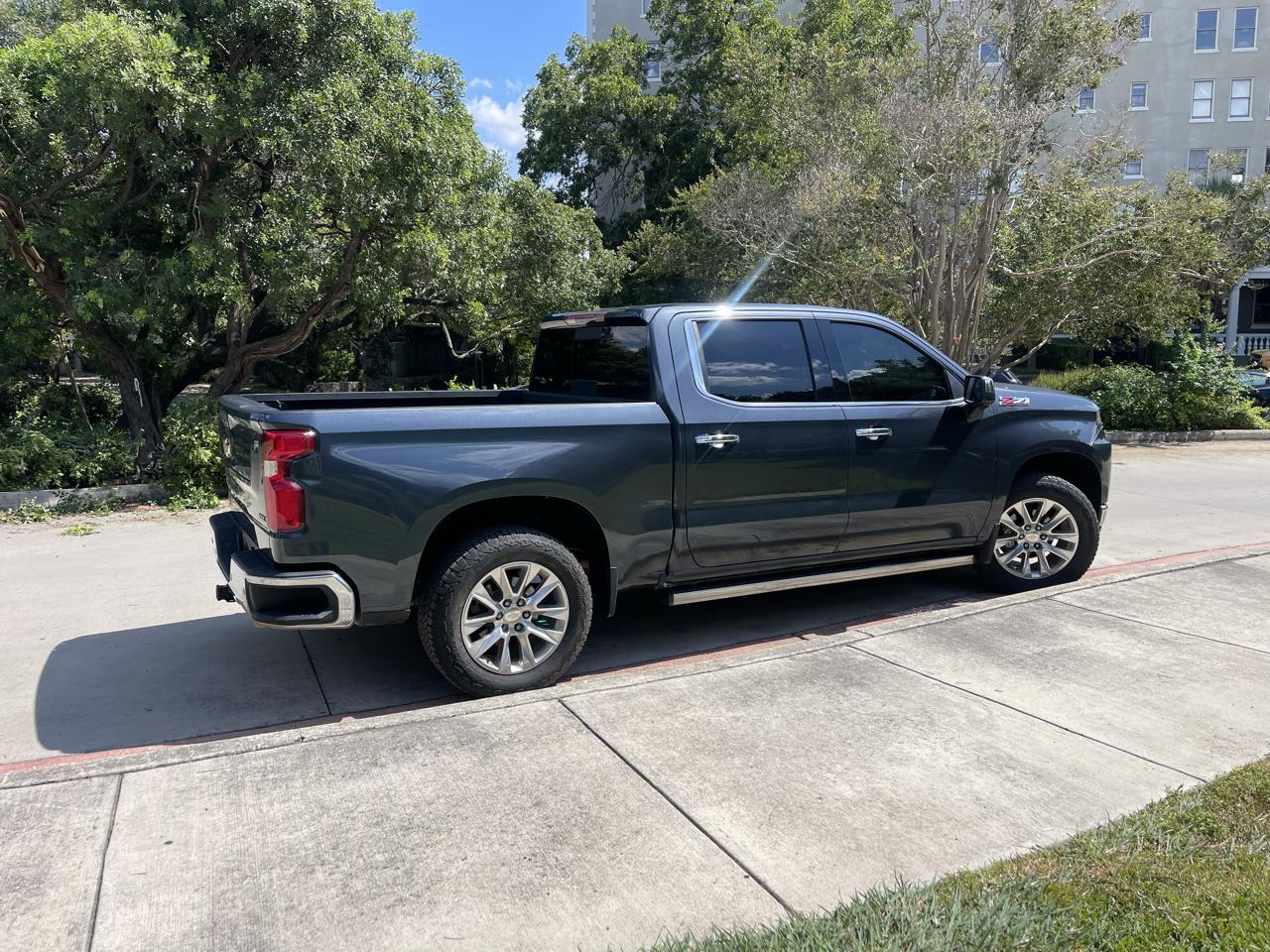 Chevrolet Silverado 1500 LTD 4WD Crew Cab 147" LTZ 2022