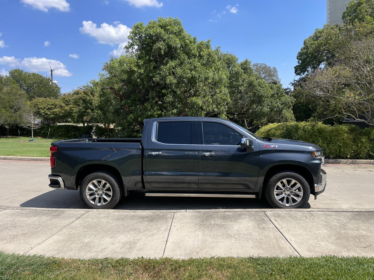 Chevrolet Silverado 1500 LTD 4WD Crew Cab 147" LTZ 2022
