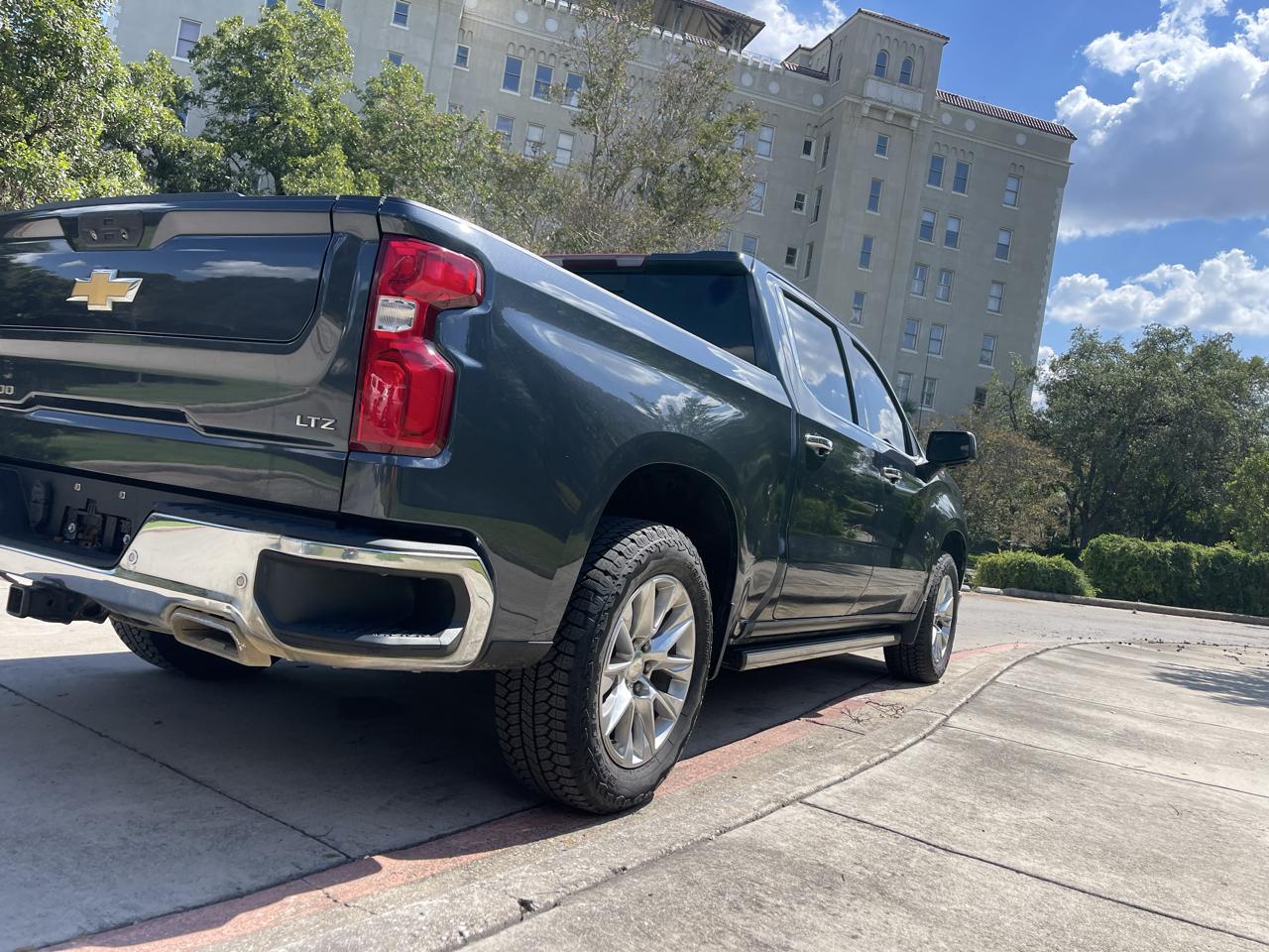 Chevrolet Silverado 1500 LTD 4WD Crew Cab 147" LTZ 2022