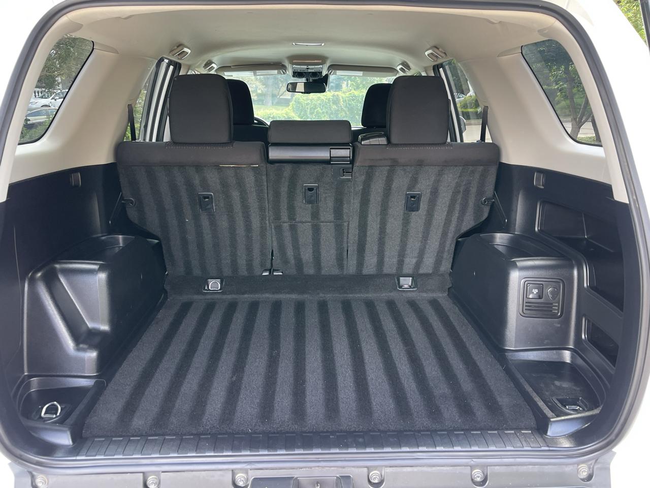 Toyota 4Runner SR5 4WD (Natl) 2020
