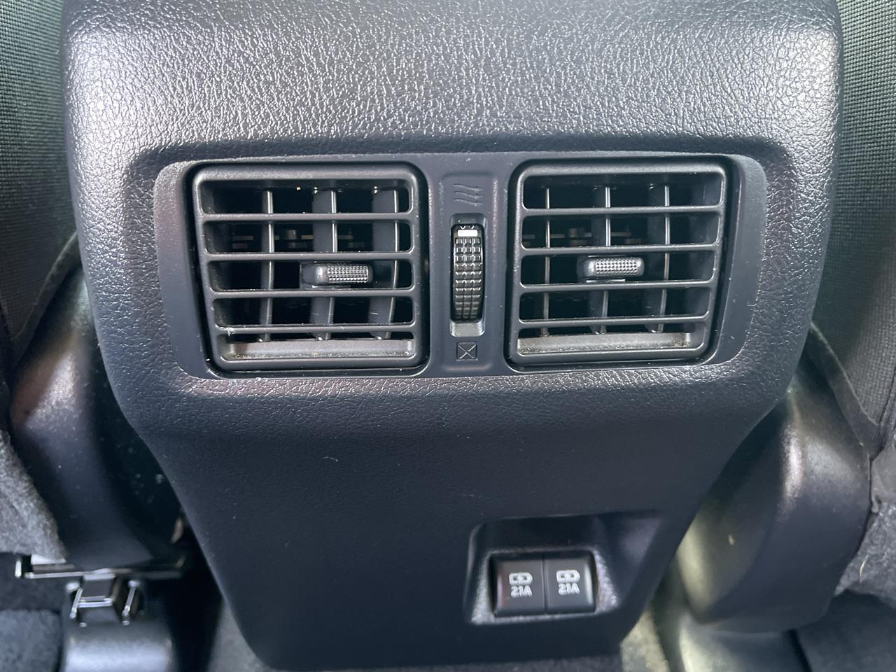 Toyota 4Runner SR5 4WD (Natl) 2020